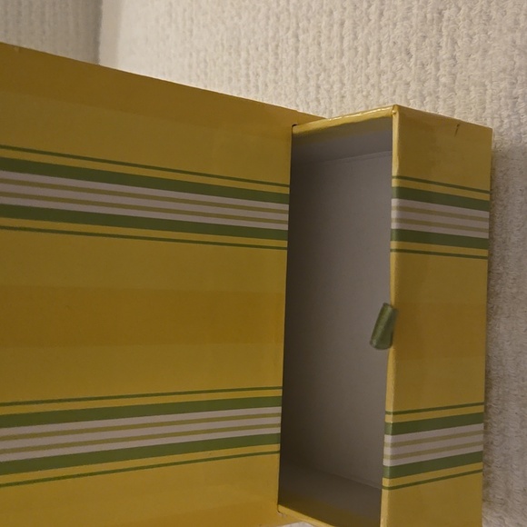 Hallmark Greeting Card Organizer - Picture 5 of 7